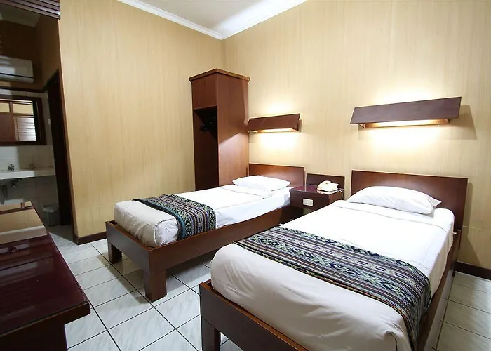 Paradiso Hotel 2*